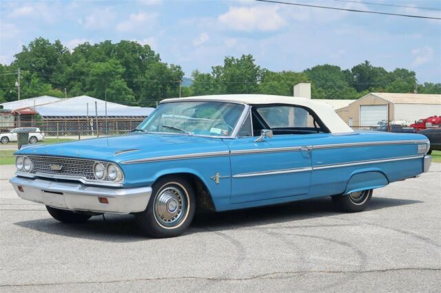 Ford Galaxie 1963 image number 22