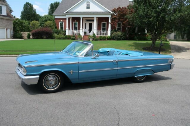 Ford Galaxie 1963 image number 27