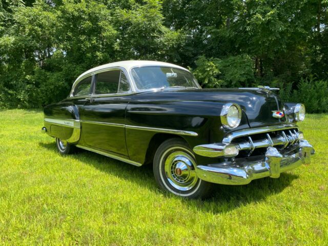 Chevrolet Bel Air/150/210 1954 image number 2