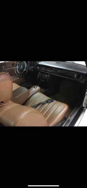 Mercedes-Benz C250 1972 image number 12