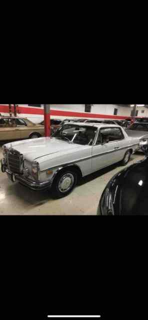 Mercedes-Benz C250 1972 image number 19