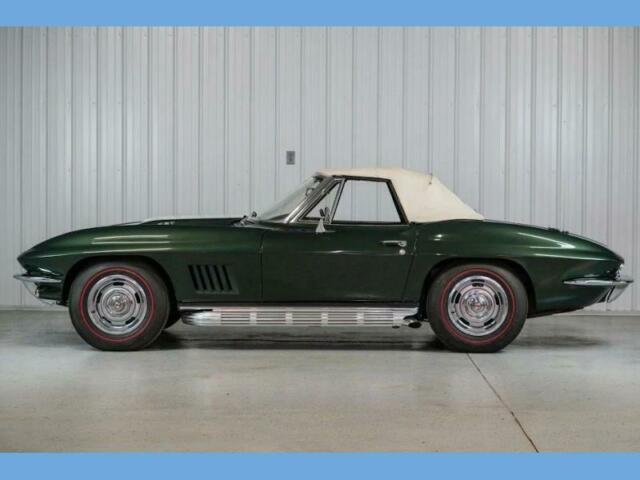 Chevrolet Corvette 1967 image number 15