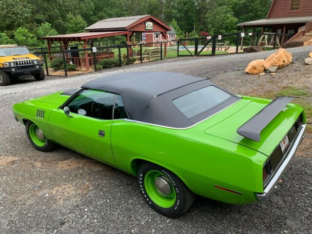 Plymouth Barracuda 1971 image number 2