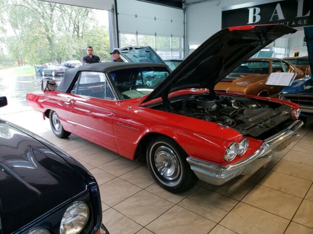 Ford Thunderbird 1964 image number 0