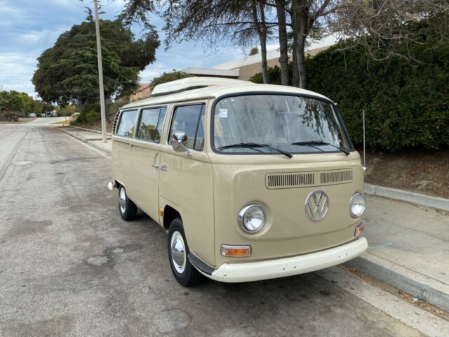 Volkswagen Bus/Vanagon 1968 image number 24