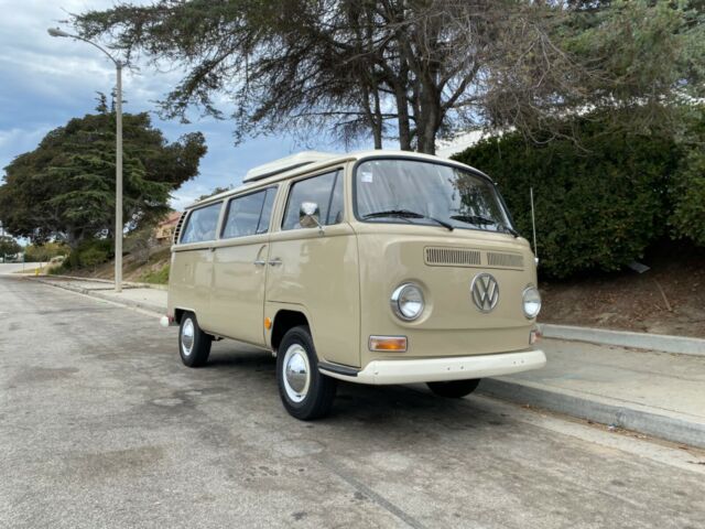 Volkswagen Bus/Vanagon 1968 image number 25