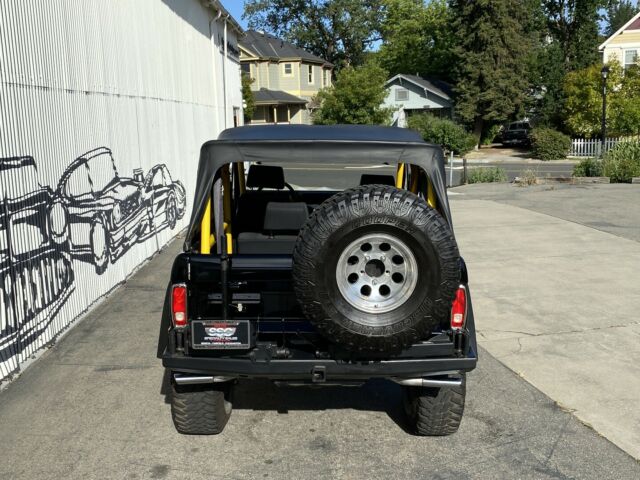 Ford Bronco 1970 image number 32