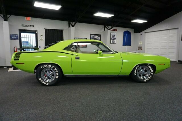 Plymouth Barracuda 1970 image number 28