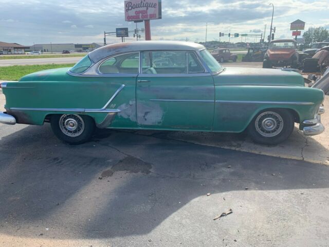 Oldsmobile Eighty-Eight 1953 image number 24