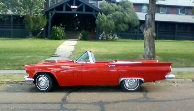 Ford Thunderbird 1957 image number 0