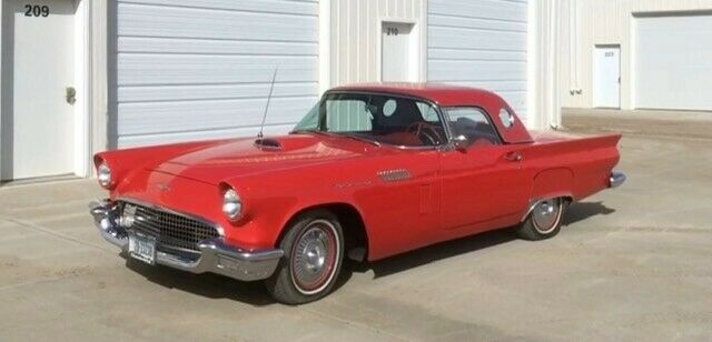 Ford Thunderbird 1957 image number 24