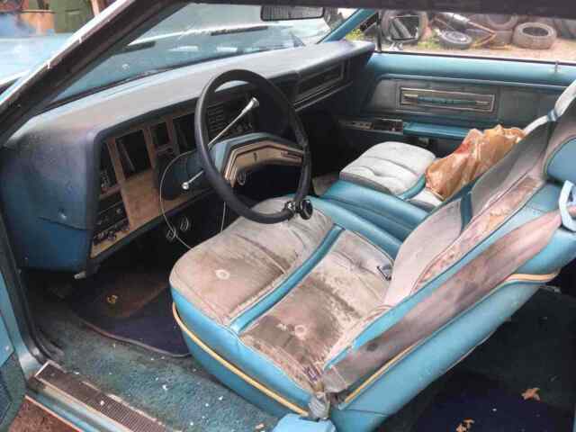 Lincoln Continental 1976 image number 7