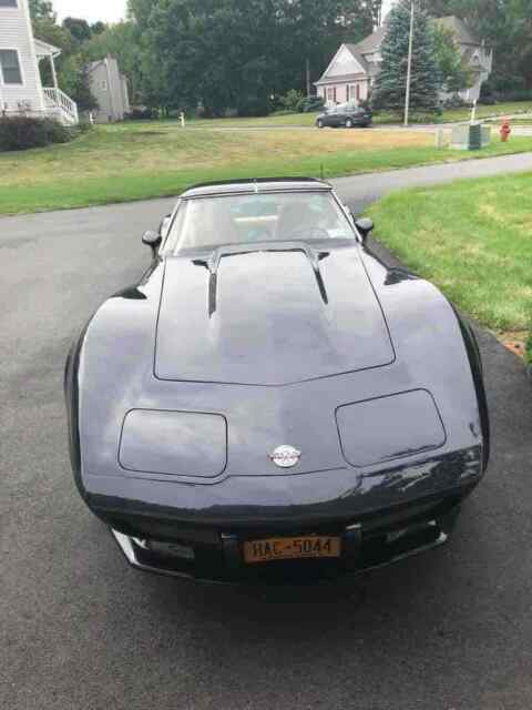 Chevrolet Corvette 1978 image number 0