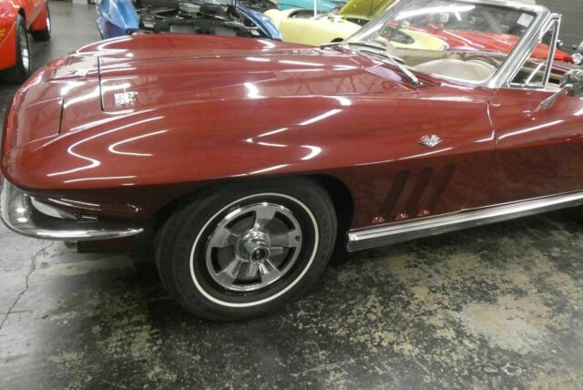 Chevrolet Corvette 1966 image number 2