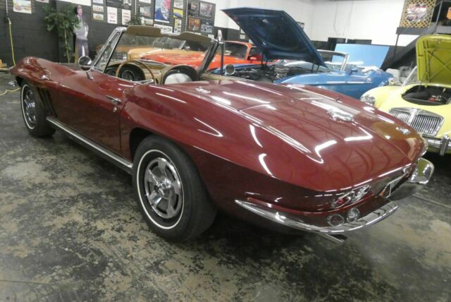 Chevrolet Corvette 1966 image number 3