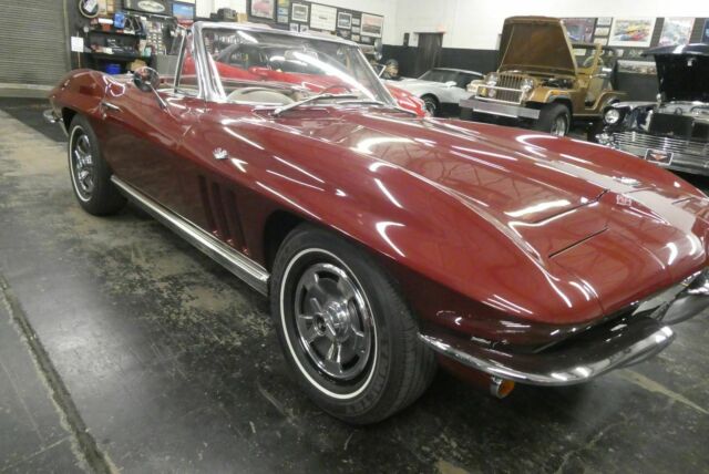 Chevrolet Corvette 1966 image number 8