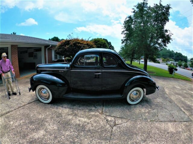 Ford Business Coupe 1940 image number 0