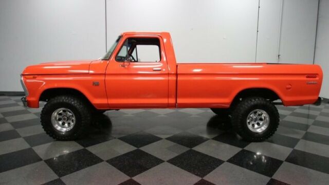 Ford F-100 1975 image number 2