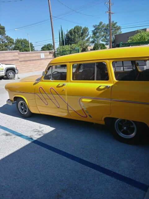 Ford Town & Country Line Squire 1953 image number 2