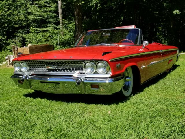 Ford Galaxie 1963 image number 16