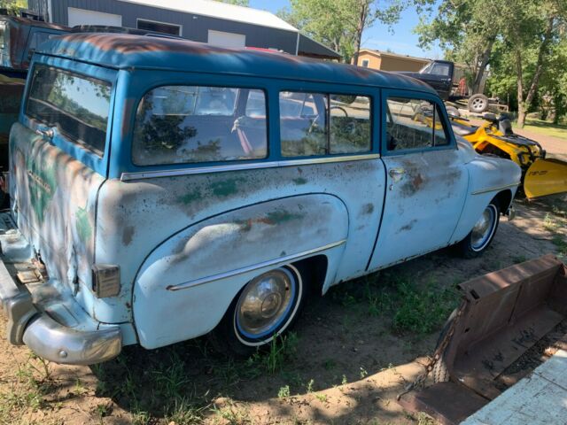 Plymouth Savoy 1951 image number 4