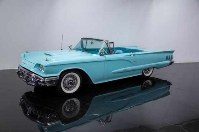 Ford Thunderbird 1960 image number 24