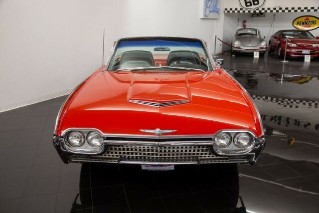 Ford Thunderbird 1962 image number 26