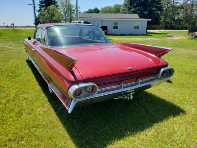 Cadillac Series 62 1961 image number 27