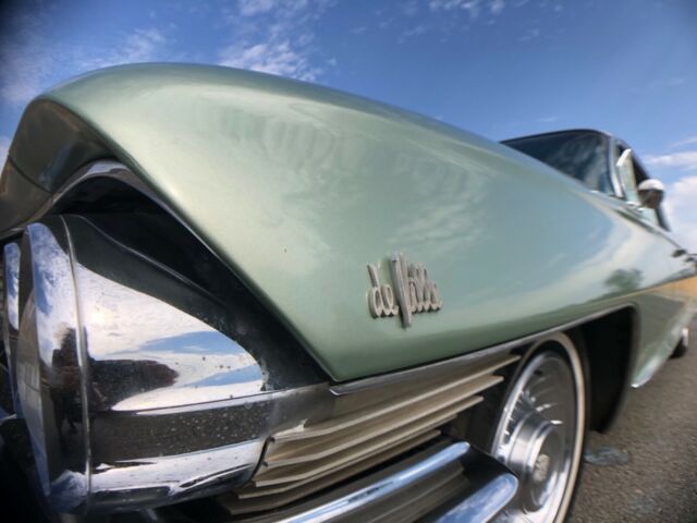 Cadillac DeVille 1961 image number 28