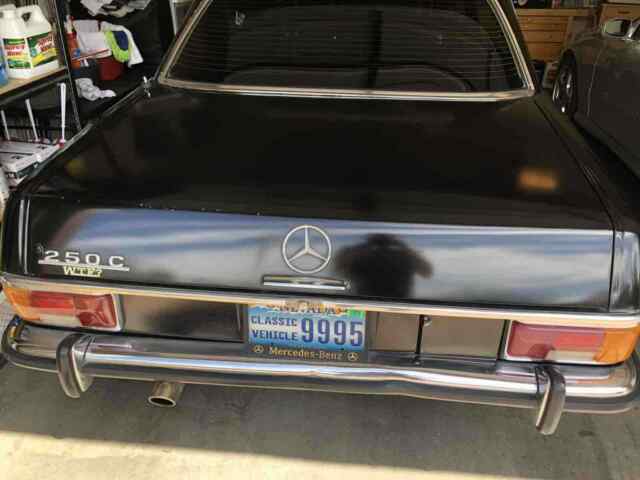 Mercedes-Benz 250C 1972 image number 18