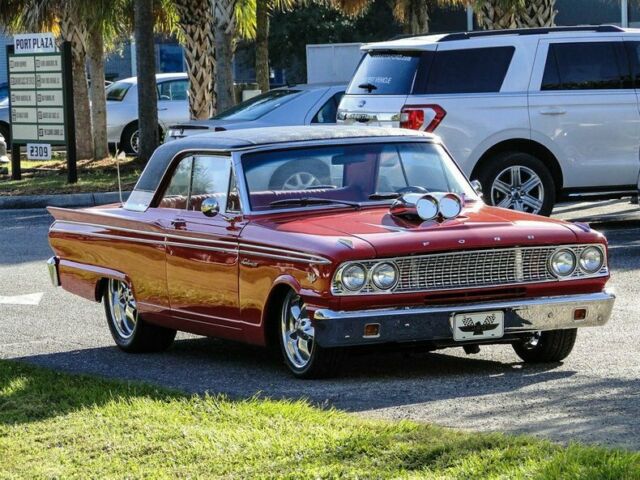 Ford Fairlane 1963 image number 13