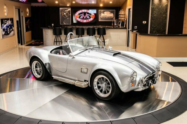 Shelby Cobra 1965 image number 32