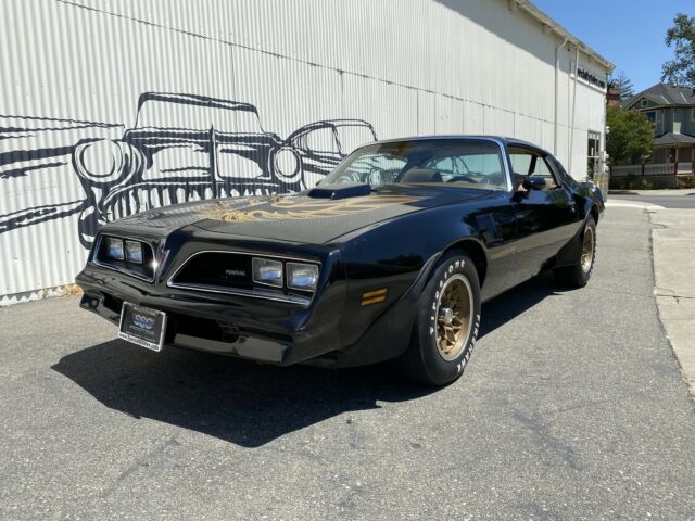 Pontiac Firebird 1978 image number 0