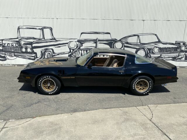 Pontiac Firebird 1978 image number 27