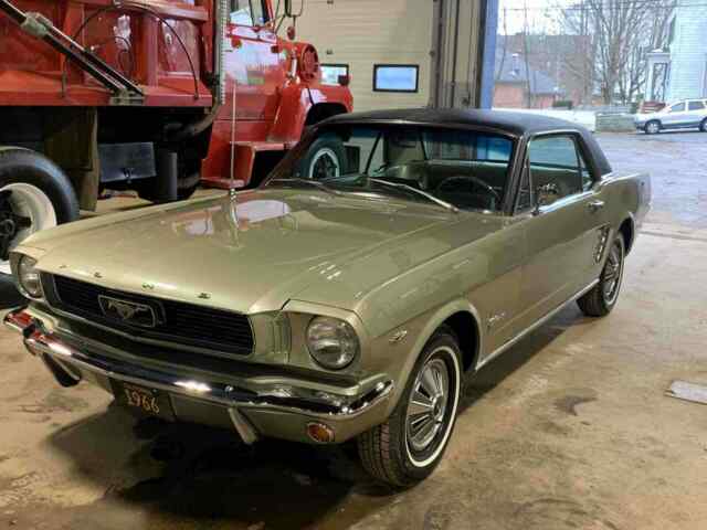 Ford Mustang 1966 image number 1