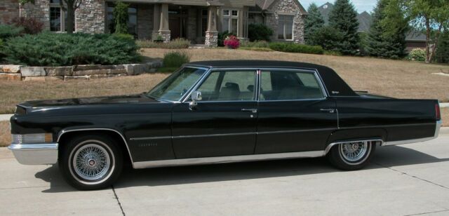 Cadillac Brougham 1970 image number 0