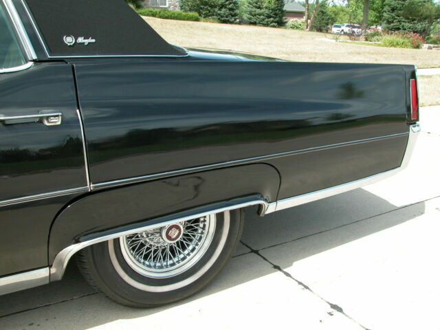 Cadillac Brougham 1970 image number 32