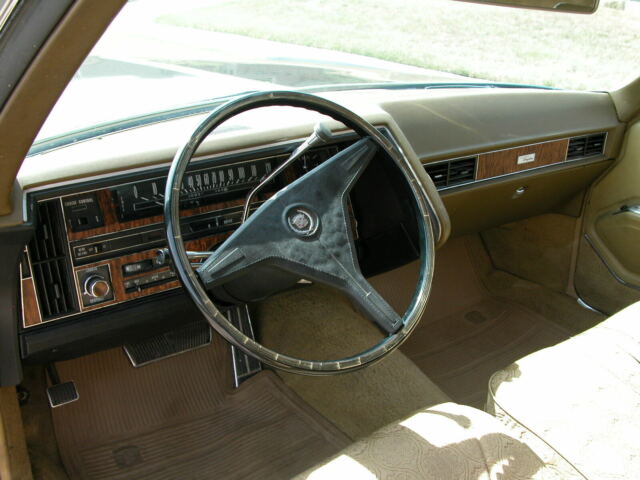 Cadillac Brougham 1970 image number 37