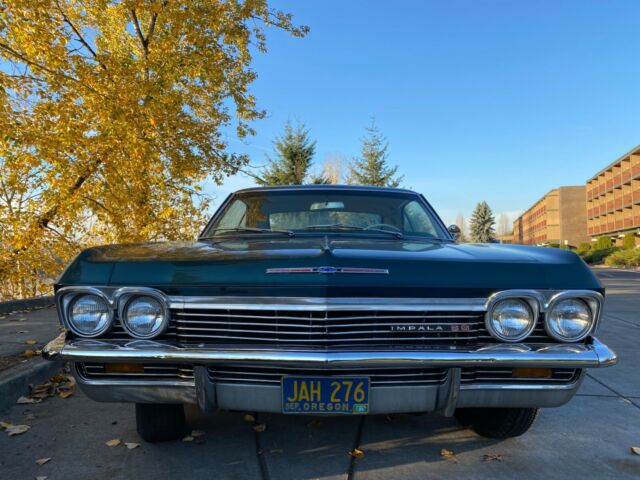 Chevrolet Impala 1965 image number 23