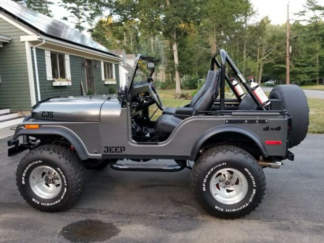 Jeep CJ 1973 image number 0