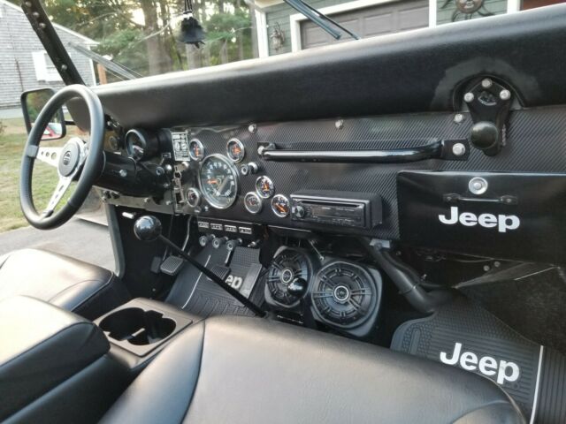 Jeep CJ 1973 image number 14