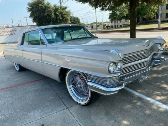 Cadillac DeVille 1964 image number 19