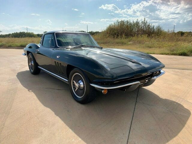 Chevrolet Corvette 1965 image number 0