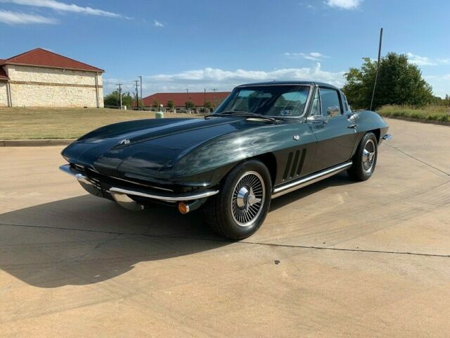 Chevrolet Corvette 1965 image number 17