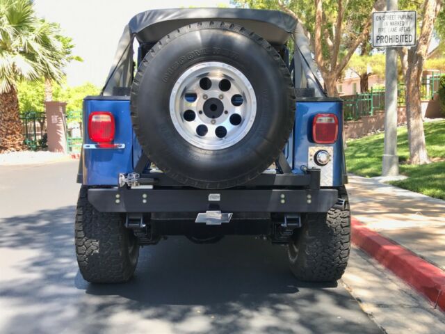 Jeep Renegade 1976 image number 6