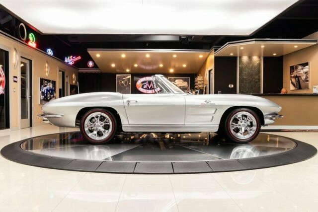 Chevrolet Corvette 1963 image number 37