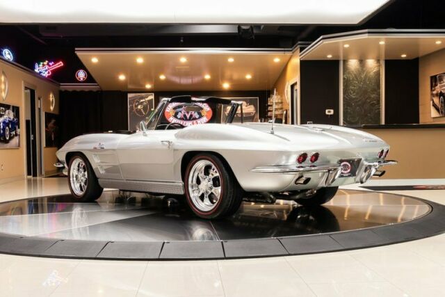 Chevrolet Corvette 1963 image number 42