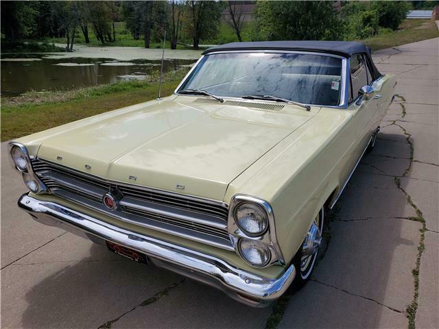 Ford Fairlane 1966 image number 28