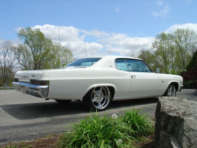 Chevrolet Caprice 1966 image number 27