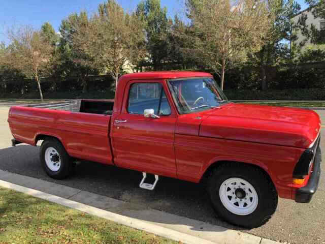 Ford F250 1972 image number 0